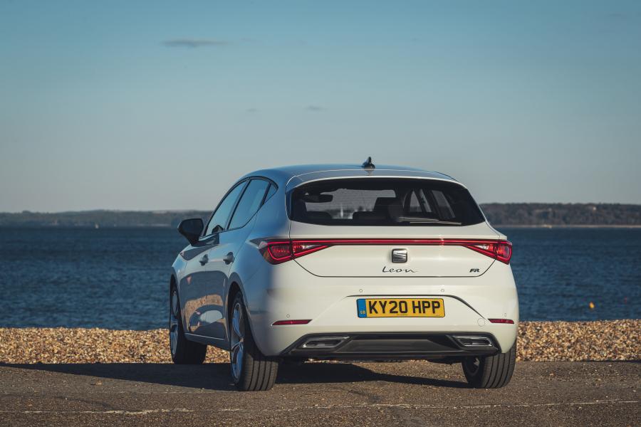  Seat Leon FR 2020 года  (UK) (фото 28 из 40)